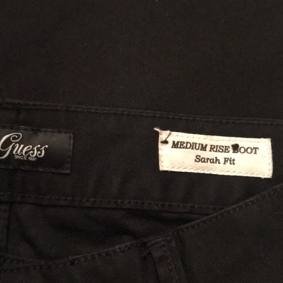 Guess jeans Stretch lightly embellished NWT - Picture 3 of 5